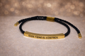 2 Pulseras "Dios Tiene el Control" + 1 Pulsera Amuleto de Protección GRATIS 🎁